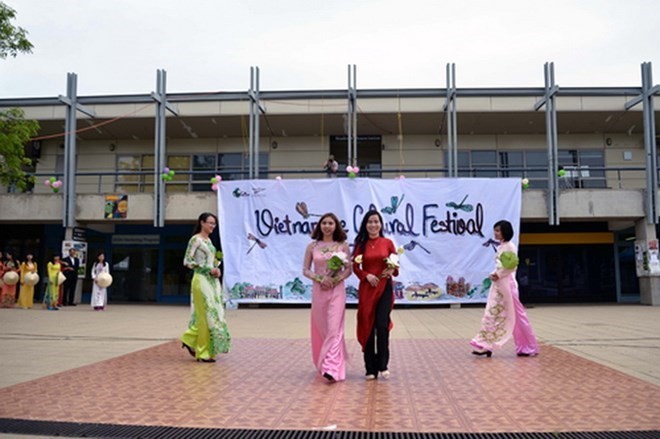 Vietfest 2015 brings taste of Vietnam’s culture to Australia - ảnh 1